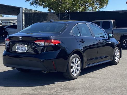 Certified 2023 Toyota Corolla LE image 3