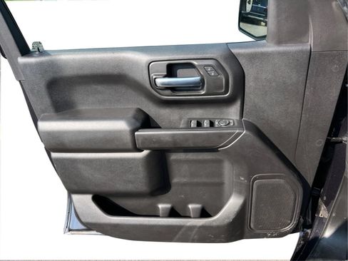 Used 2023 Chevrolet Silverado 1500 Custom AWD/4WD image 25