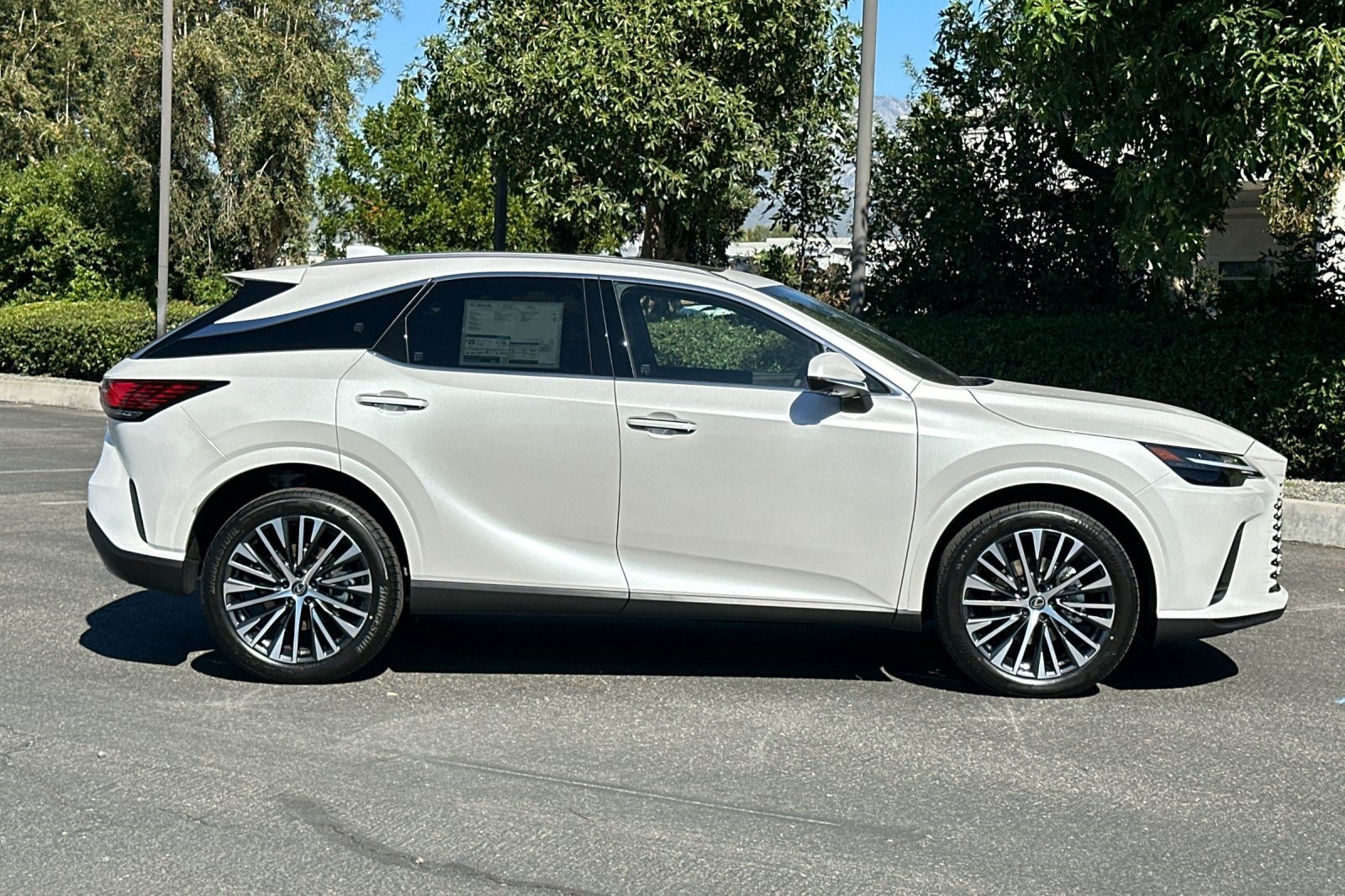 New 2026 Lexus RX 350 Premium Plus w/ Accessory Package (2T) FWD image 8