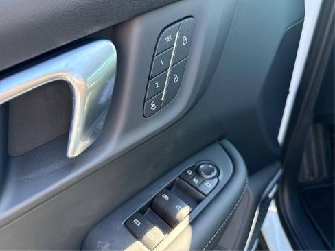 New 2026 Buick Enclave Preferred w/ Power Package image 16