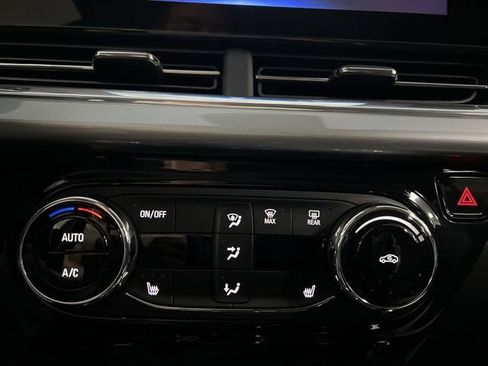 New 2026 Chevrolet Trax LT w/ Driver Confidence Package FWD image 17