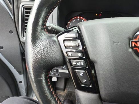 Used 2023 Nissan Frontier PRO-4X w/ Pro-4X Premium Package AWD/4WD image 5