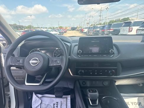 Certified 2024 Nissan Rogue S FWD image 15