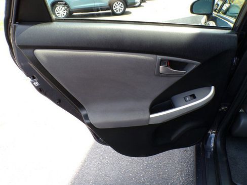 Used 2013 Toyota Prius Three image 16