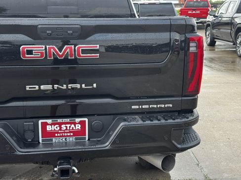 Used 2024 GMC Sierra 2500 Denali w/ Denali Reserve Package AWD/4WD image 10