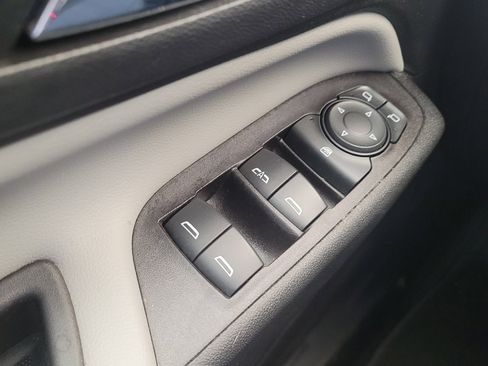 Used 2021 Chevrolet Equinox LT image 27