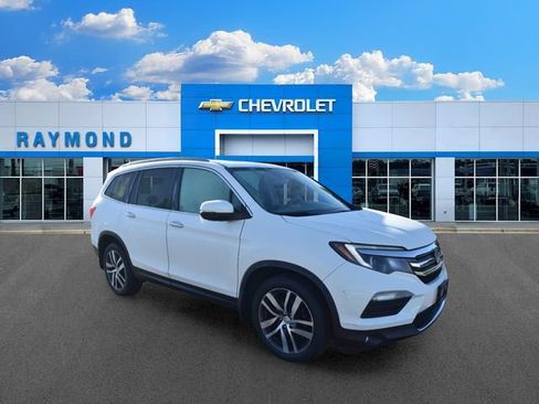 Used 2017 Honda Pilot Elite image 10