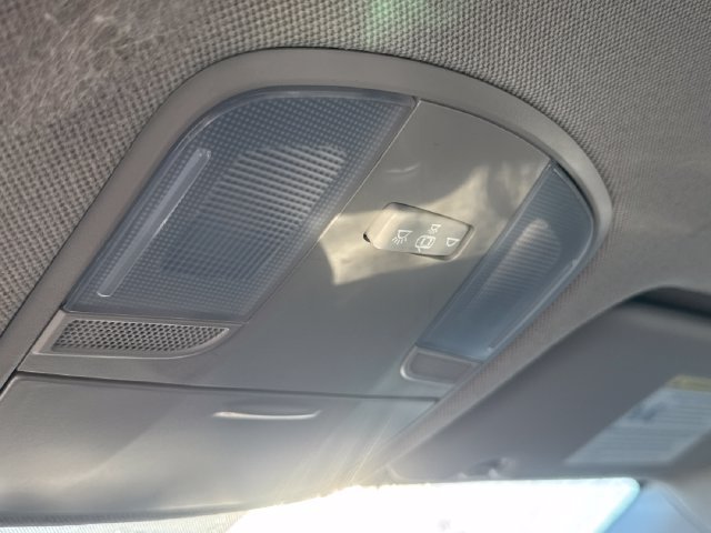 Used 2018 Hyundai Elantra SE FWD image 35