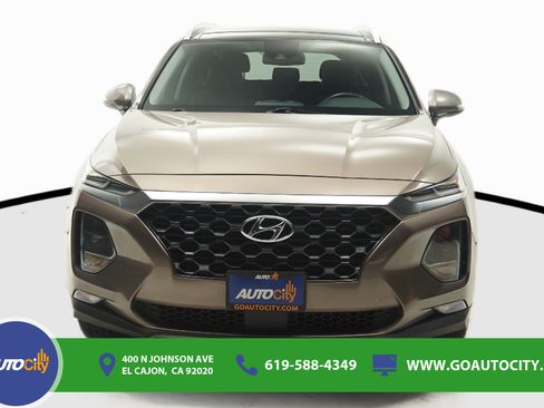 Used 2020 Hyundai Santa Fe SEL w/ Convenience + Premium Package FWD image 4
