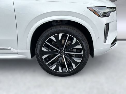 New 2026 Volvo XC90 B6 Plus w/ Protection Package AWD/4WD image 11