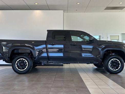 Certified 2026 Toyota Tacoma TRD Off-Road w/ TRD Off Road Upgrade Package AWD/4WD image 3