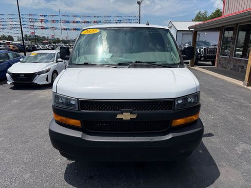 Used 2022 Chevrolet Express 2500 w/ Driver Convenience Package RWD image 11