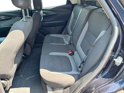 Used 2021 Chevrolet TrailBlazer LS FWD image 21