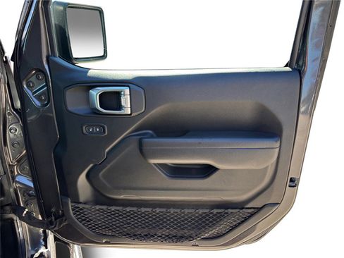 Used 2022 Jeep Wrangler Unlimited Willys image 37