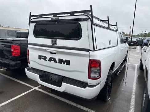 Used 2021 RAM 2500 Big Horn w/ Night Edition AWD/4WD image 5
