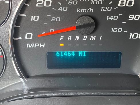 Used 2011 Chevrolet Express 2500 RWD image 12