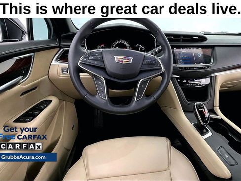 Used 2018 Cadillac XT5 Luxury w/ Driver Awareness Package FWD image 6