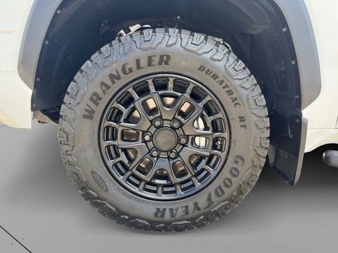 Certified 2025 Toyota Tundra SR5 AWD/4WD image 9