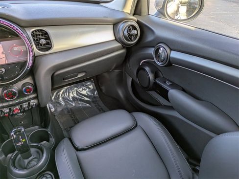 Used 2024 MINI Cooper S image 17