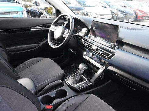 Used 2023 Kia Seltos S w/ Navigation Package image 30