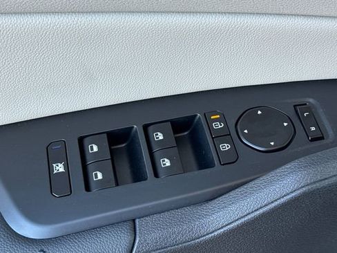 New 2026 Kia Sportage EX w/ EX Panoramic Sunroof Package image 13