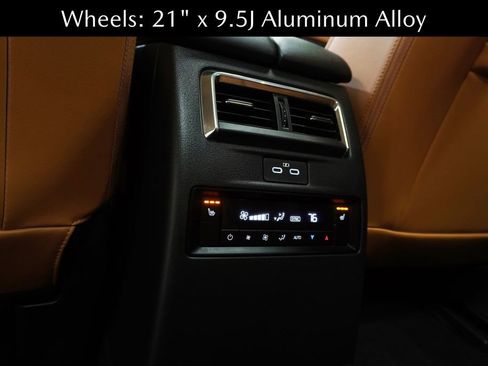 Certified 2025 MAZDA CX-70 3.3 Turbo S w/ Premium Plus image 20