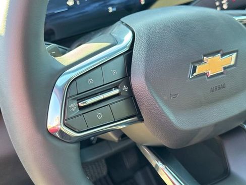 New 2026 Chevrolet Equinox LT w/ Convenience Package II FWD image 26