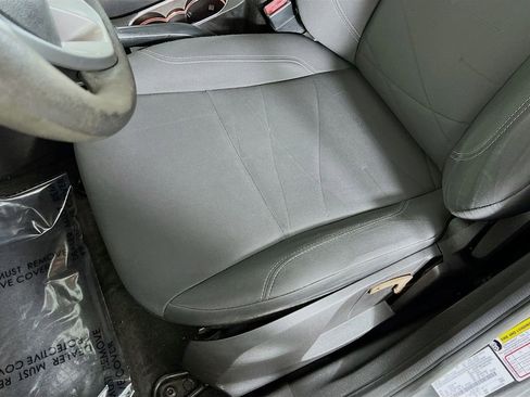 Used 2017 Ford Fiesta SE image 17