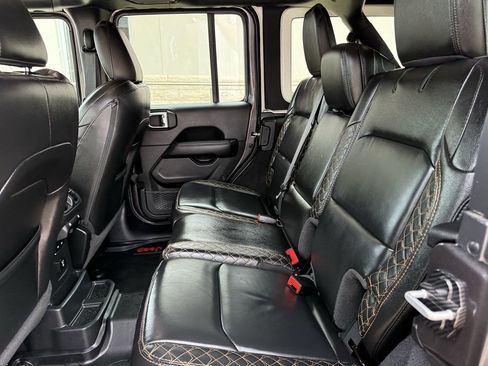 Used 2021 Jeep Wrangler Unlimited Sahara AWD/4WD image 26