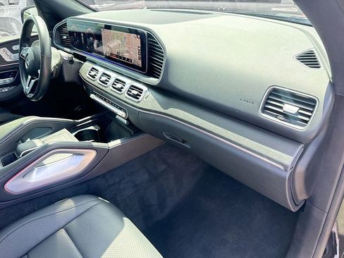 Used 2022 Mercedes-Benz GLE 350 w/ Premium Package image 34