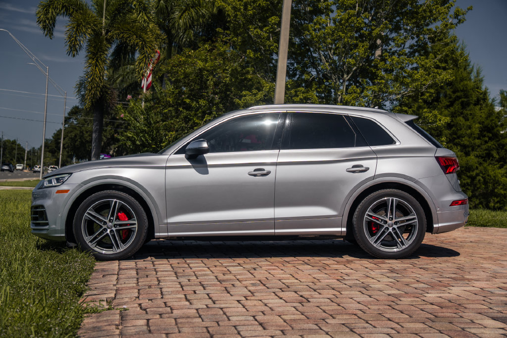 Used 2019 Audi SQ5 Prestige w/ Prestige Package AWD/4WD image 2