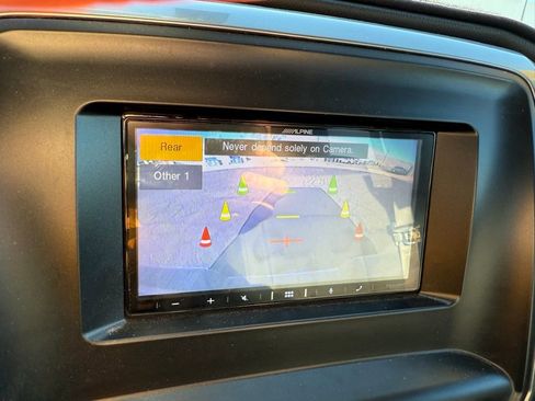 Used 2015 Chevrolet Silverado 2500 LT w/ LT Convenience Package image 11