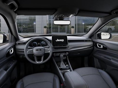 Used 2026 Jeep Compass Limited AWD/4WD image 40