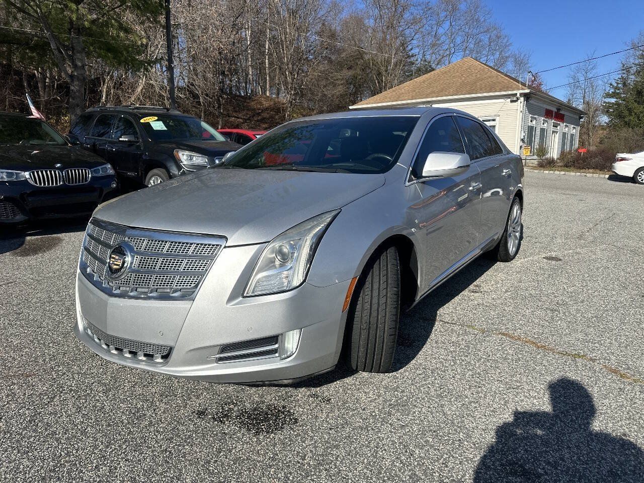 Used 2013 Cadillac XTS Platinum AWD/4WD image 2