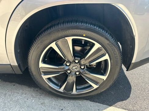 Certified 2023 Lexus UX 250h FWD w/ Accessory Package (Z1) image 31