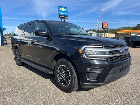 Used 2024 Ford Expedition Max XLT image 1