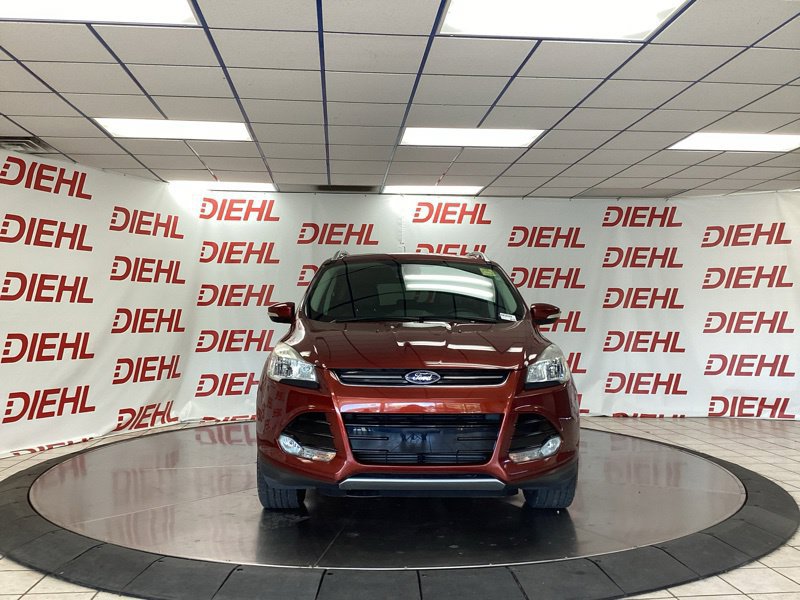 Used 2016 Ford Escape Titanium AWD/4WD image 2