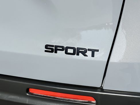 Used 2024 Honda HR-V Sport image 26