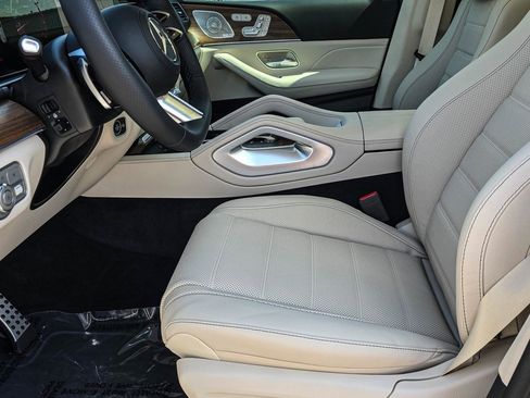 New 2026 Mercedes-Benz GLS 450 4MATIC image 13