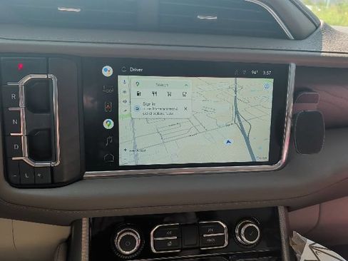 Used 2022 GMC Yukon XL Denali AWD/4WD image 19