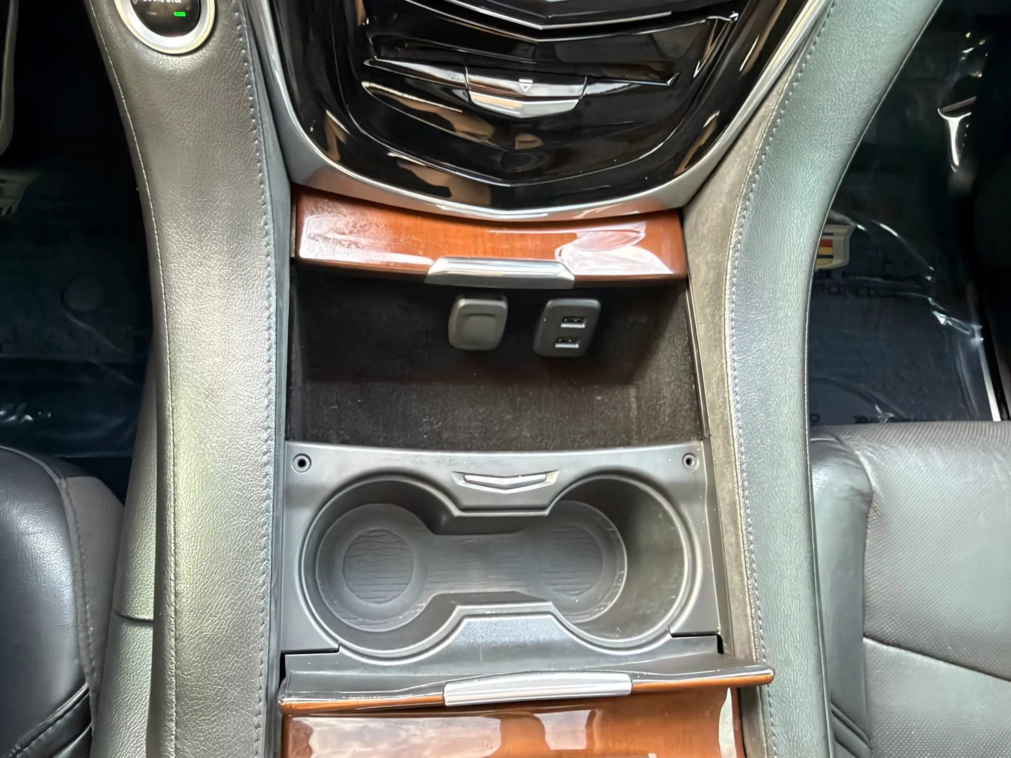 Used 2019 Cadillac Escalade Luxury AWD/4WD image 30