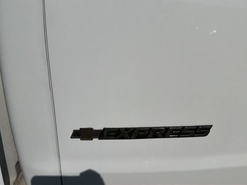Used 2021 Chevrolet Express 2500 w/ Driver Convenience Package RWD image 34