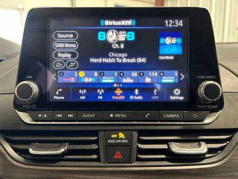 Used 2024 Nissan Altima 2.5 SV AWD/4WD image 30