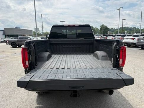 Used 2022 GMC Sierra 2500 Denali w/ Denali Black Diamond Edition AWD/4WD image 35
