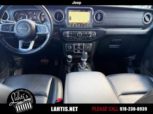 Used 2022 Jeep Wrangler Unlimited Sahara image 38