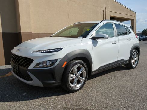 Certified 2022 Hyundai Kona SEL image 8
