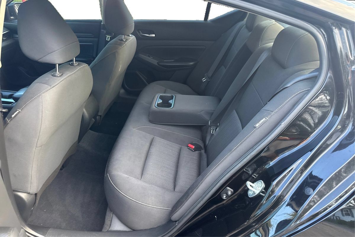Used 2021 Nissan Altima 2.5 S FWD image 10