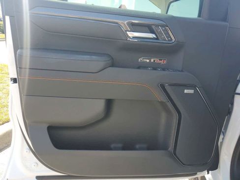 Used 2026 GMC Sierra 1500 AT4 w/ Technology Package AWD/4WD image 15