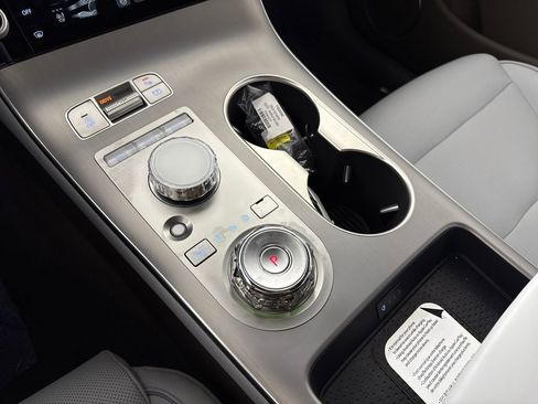 New 2026 Genesis GV70 2.5T Advanced AWD/4WD image 21