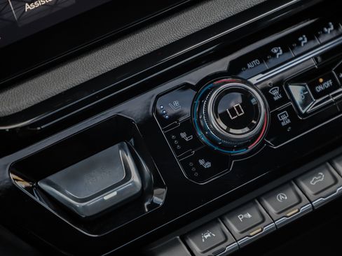 New 2026 GMC Sierra 1500 AT4 w/ AT4 Premium Package image 36